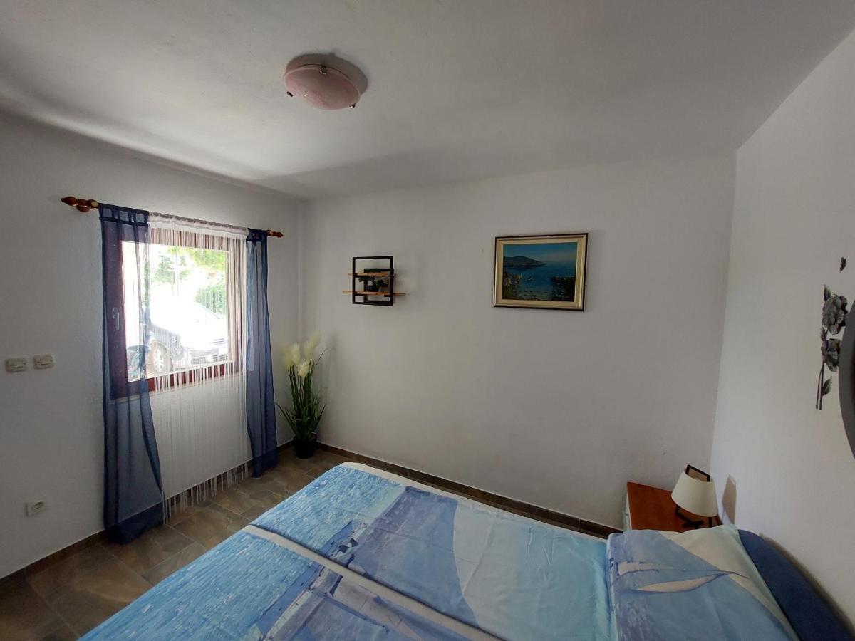 Apartments Maltasic Vir Exterior photo